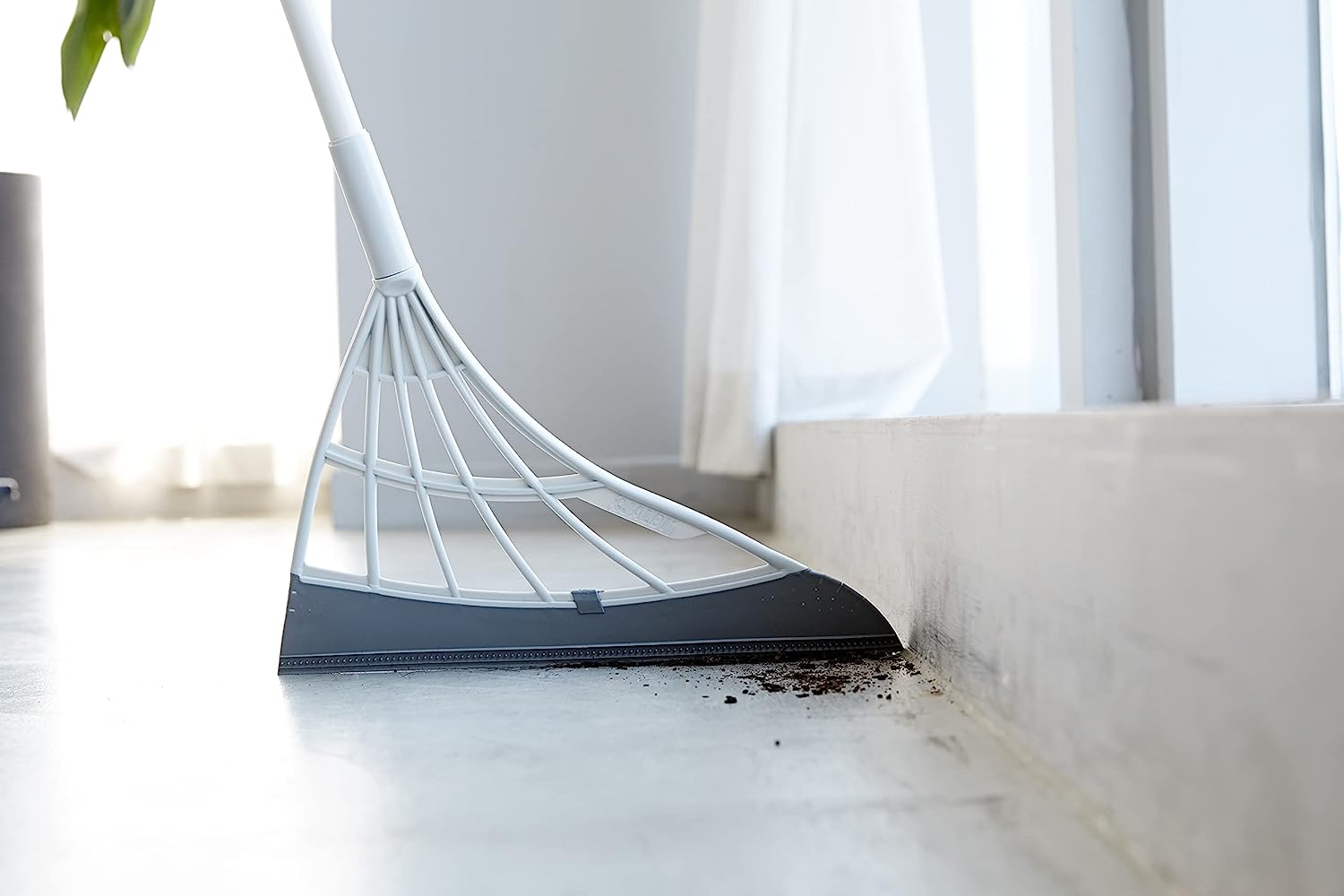 WizSweep: Magic Broom Household Mop🪄